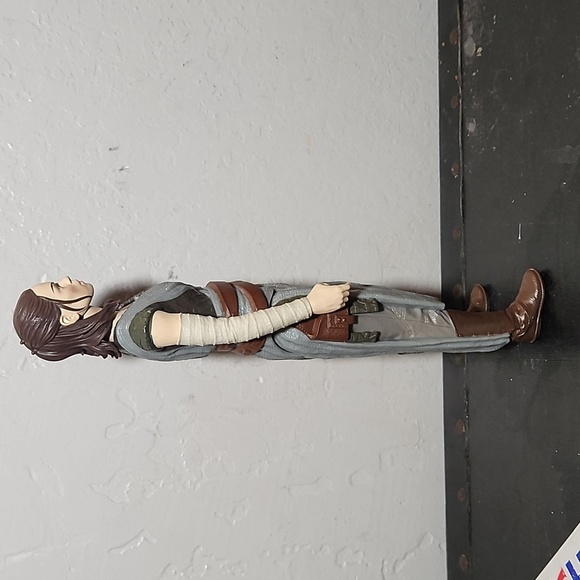 STAR WARS The Last Jedi Rey Training Action Figure - Picture 4 of 10